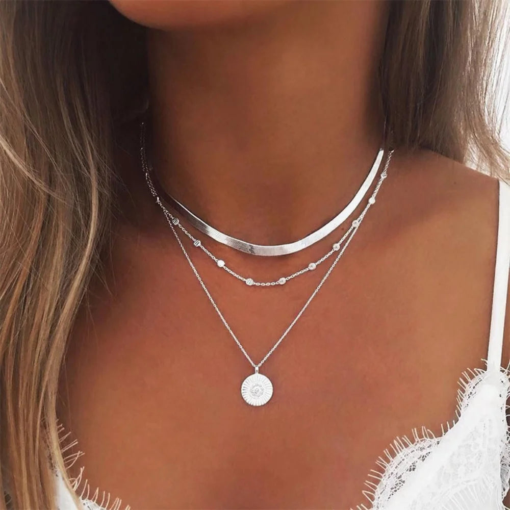 Classic Casual Necklace Neck Decoration Charm Necklace Fine Workmanship Fashion Women Simple Pendant Necklace